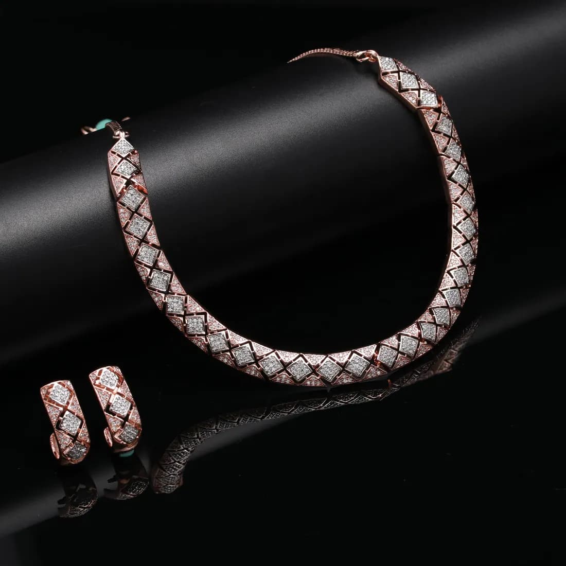 Solitaire Necklace 018